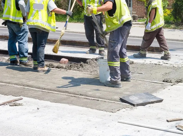 1749765301-Flatwork_Concrete_Contractors_near_me_(1).jpg