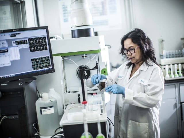 1749881140-chemical_analysis_laboratory_services.jpg