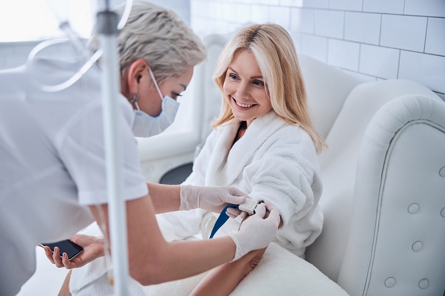 1751442972-Is_IV_Drip_Therapy_a_Good_Option_for_Nutrient_Deficiency.jpg