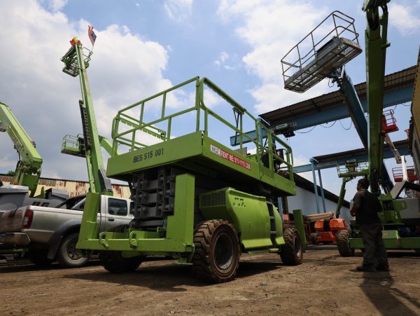 1753178144-Scissor_Lift.jpg