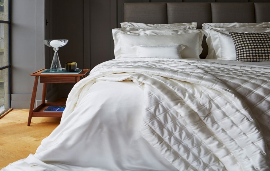 1754562499-mulberry-silk-bed-linen-in-ivory_main_(2).jpg