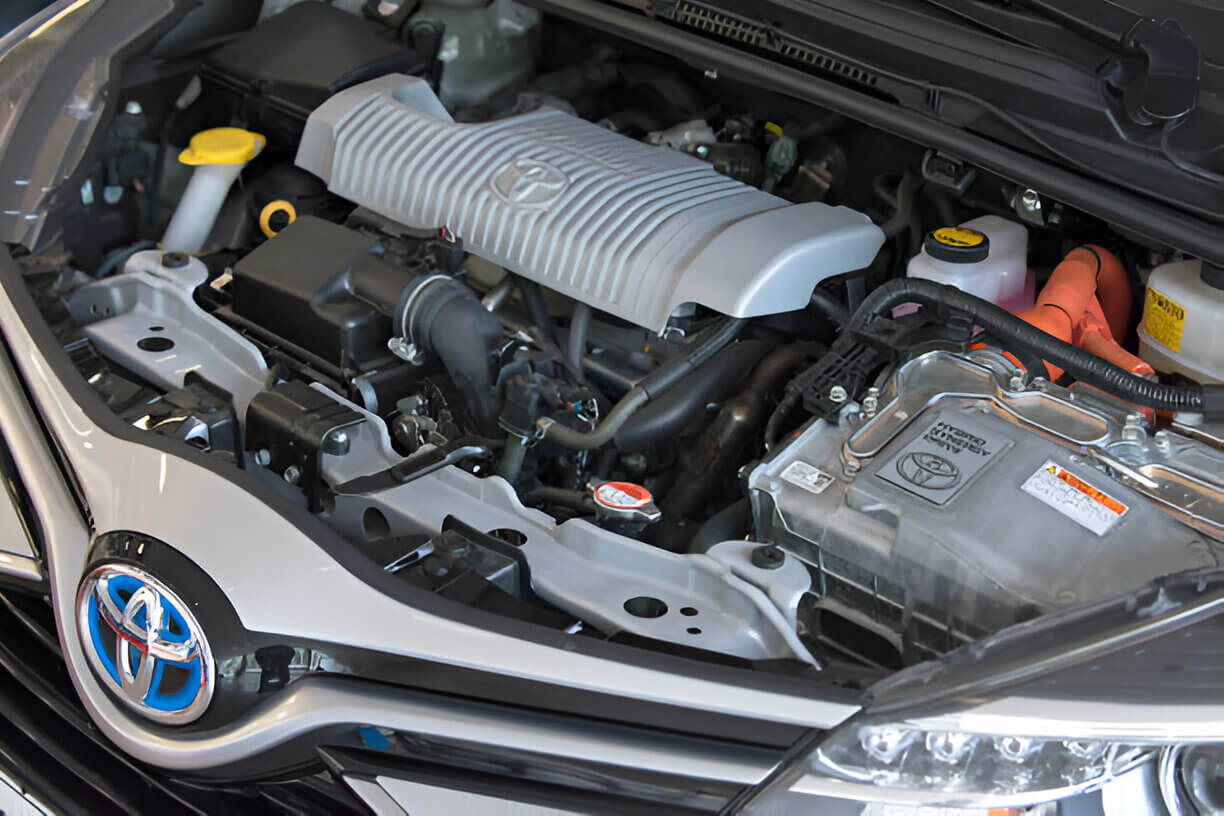 1755168637-Car_Engine_Repair.jpg
