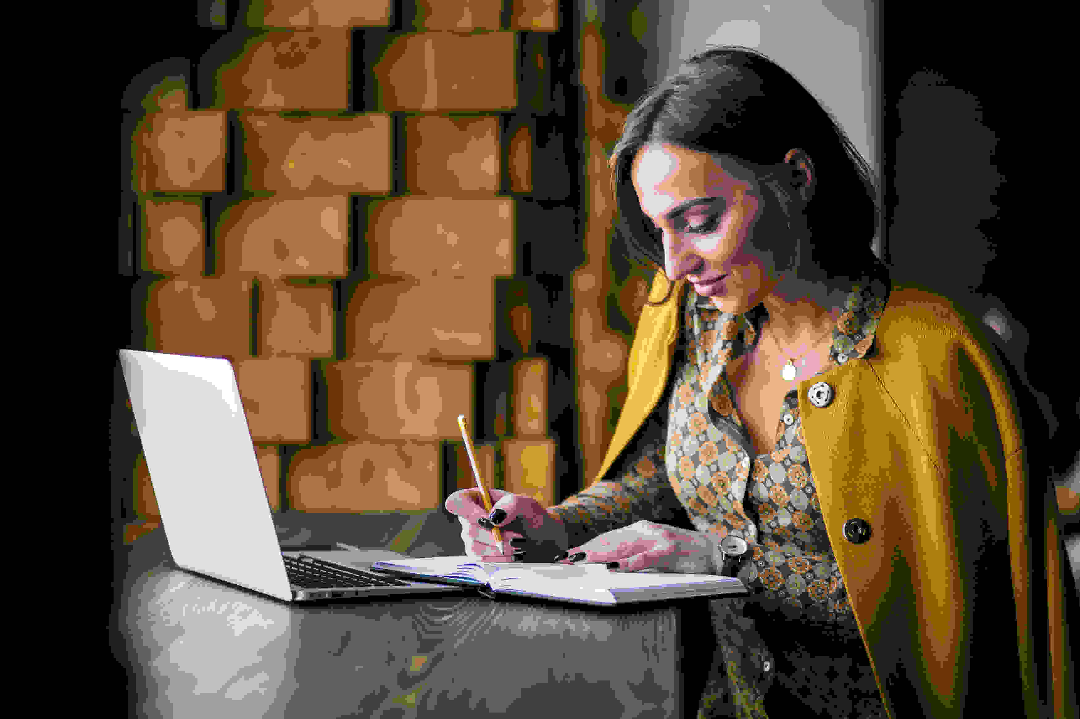1756296669-business-woman-working_(1).jpg