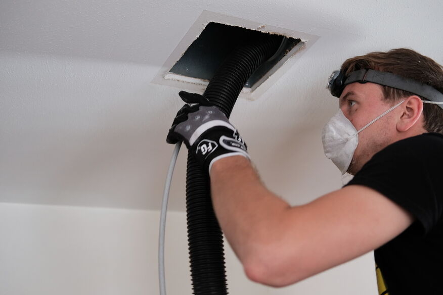 1756393536-Newton_Air_Duct_Cleaning_4_optimized_150.jpg
