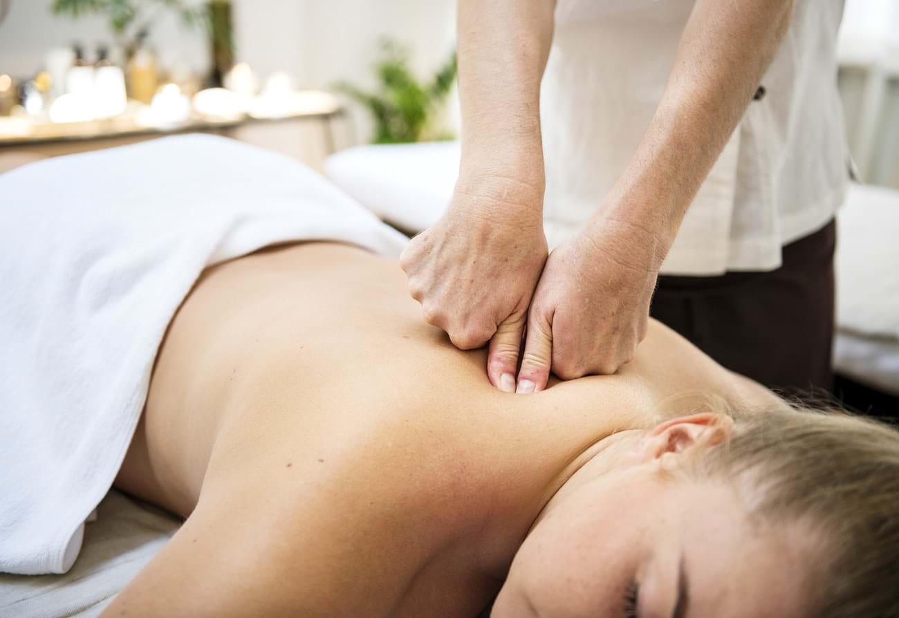 1756462263-remedial-massage-essendon-physio-group-wfezwurumfsq.jpg